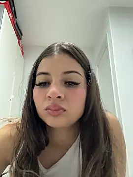 AnitaKariri online show from February 2025 10:07:01 AM