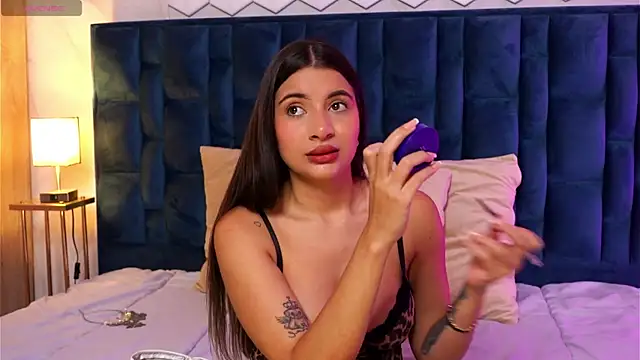 AnitaKariri online show from October 2025 08:04:01 AM