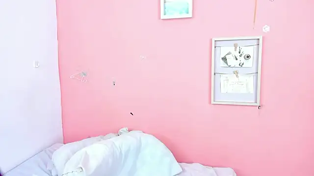 Snapshot of Amandalorense_ chatting on October 2025 04:02:02 AM Amandalorense online show from October 2025 04:02:02 AM