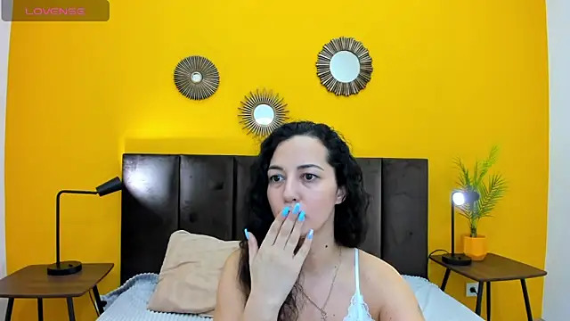 Snapshot of Linda_Insatiable chatting on February 2025 01:29:02 AM Linda Insatiable online show from February 2025 01:29:02 AM