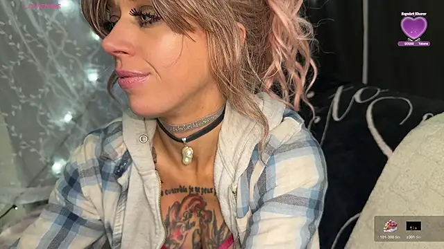 VeronicaRonnieTaylor online show from October 2025 04:26:01 AM