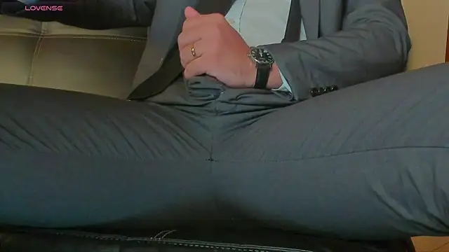 MrLonely02 online show from January 2025 10:33:01 PM