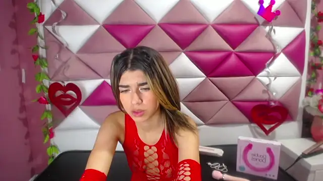 NahomiConnor  online show from January 2025 06:54:02 PM