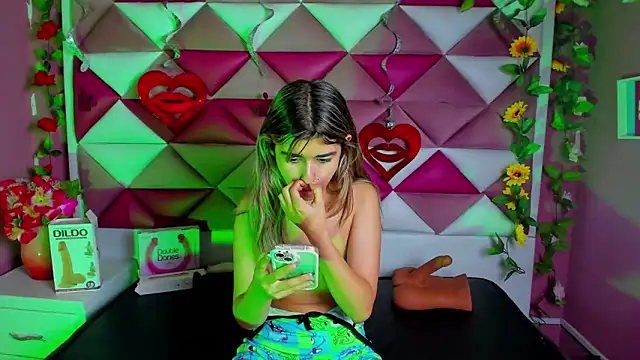 NahomiConnor  online show from March 2025 12:47:02 PM