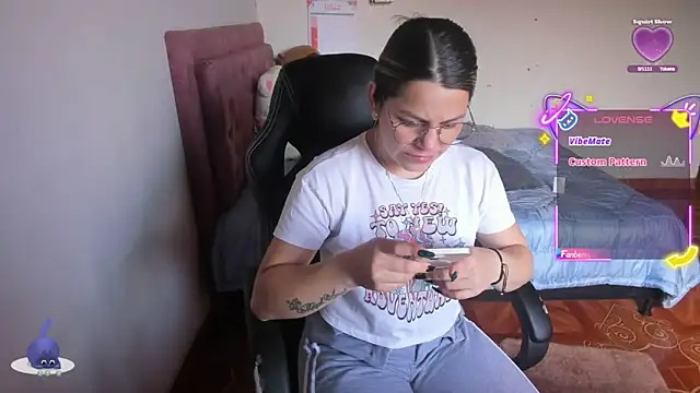 Sabrina Hall  online show from October 2025 08:53:02 PM