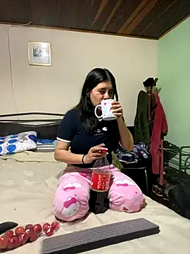 emiliaharper408 online show from December 2024 05:42:01 AM