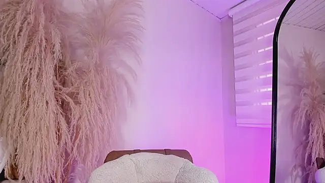 ariana rosse   online show from February 2025 03:36:02 PM