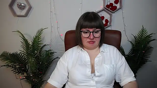 ZannaDreil online show from April 2026 06:14:02 PM