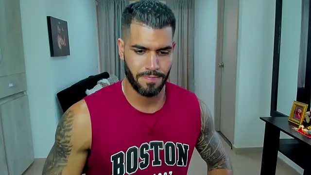 SamirHazard97 online show from December 2025 09:31:02 PM