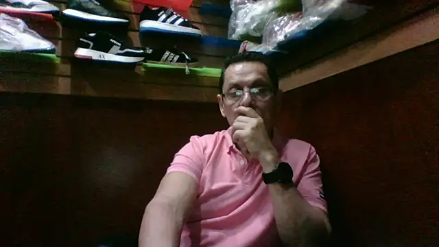 MarcusKelvin online show from November 2025 01:00:01 PM