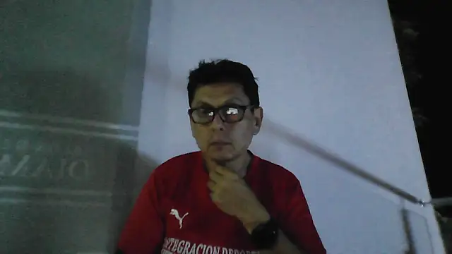 Snapshot of MarcusKelvin chatting on May 2026 03:01:01 AM MarcusKelvin online show from May 2026 03:01:01 AM