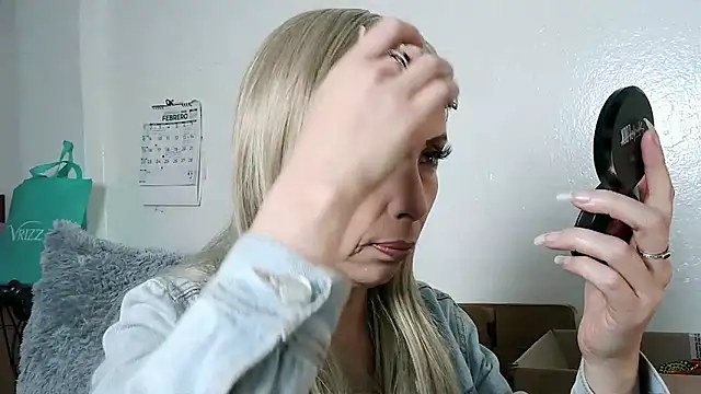 alixia81 online show from February 2026 10:20:02 PM