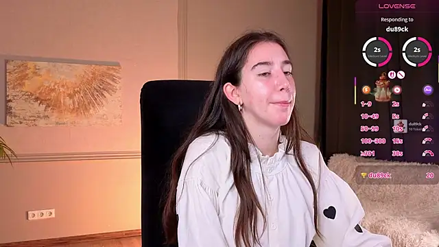Snapshot of Belle_Via chatting on July 2026 05:53:01 AM Belle Via online show from July 2026 05:53:01 AM