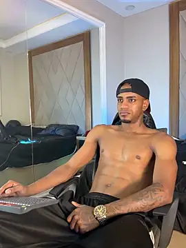 AaronCruz  online show from March 2026 10:09:02 AM