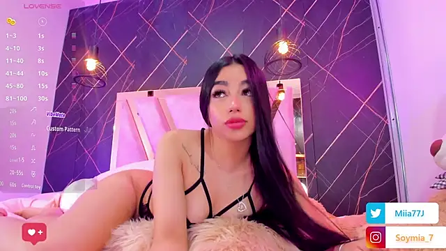 Snapshot of Miia77_ chatting on November 2025 03:17:01 AM Miia77 online show from November 2025 03:17:01 AM