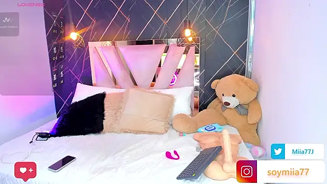 Snapshot of Miia77_ chatting on February 2026 02:19:02 AM Miia77 online show from February 2026 02:19:02 AM