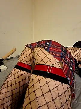 Snapshot of fox--3 chatting on February 2026 12:47:02 AM fox--3 online show from February 2026 12:47:02 AM