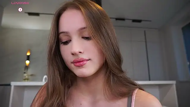 hecola online show from November 2025 12:15:02 PM