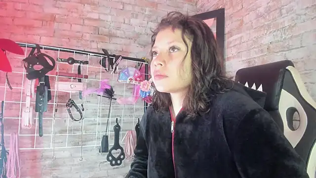 Snapshot of Cherry_xoxx chatting on November 2025 11:45:01 AM Cherry xoxx online show from November 2025 11:45:01 AM