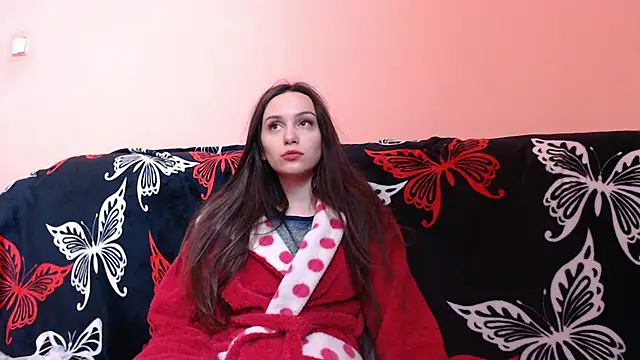 Snapshot of AlmaQueen chatting on January 2025 06:06:01 AM AlmaQueen online show from January 2025 06:06:01 AM