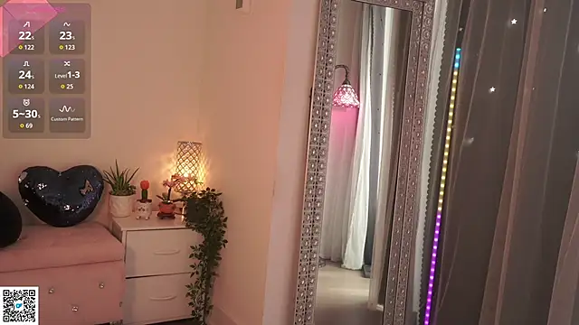 Mysticxkitty online show from April 2026 04:26:02 PM