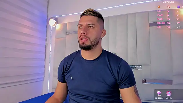 Jacoob19  online show from January 2025 01:20:02 PM