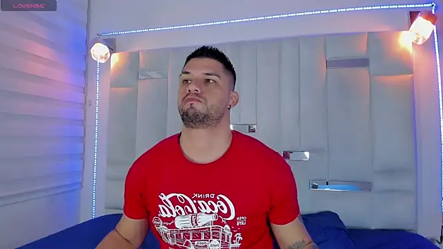 Jacoob19  online show from February 2025 01:30:02 PM