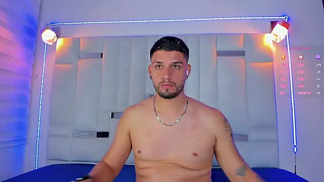 Jacoob19  online show from February 2025 06:49:02 PM