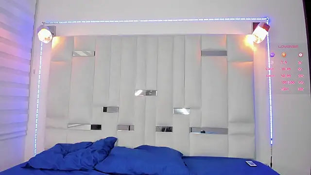 Jacoob19  online show from February 2025 12:32:01 PM