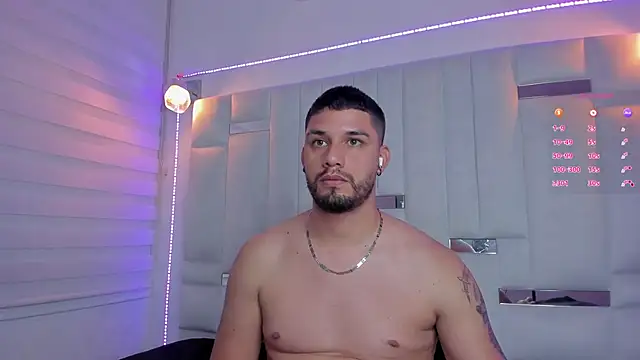 Jacoob19  online show from February 2025 03:43:01 PM