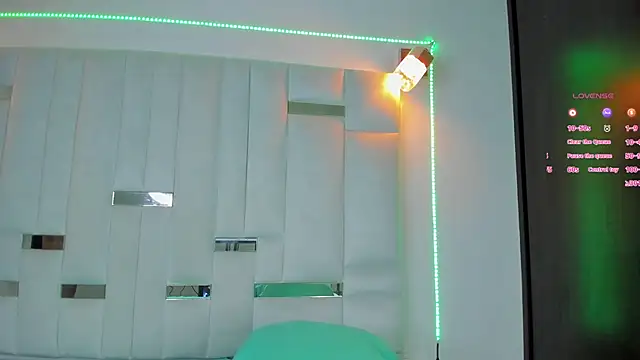 Jacoob19  online show from February 2025 12:45:02 PM