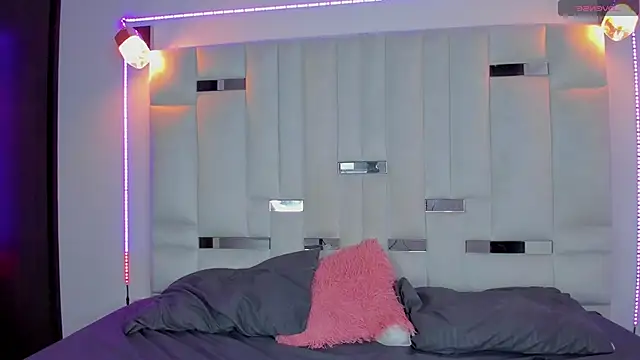 Jacoob19  online show from March 2025 12:56:02 PM