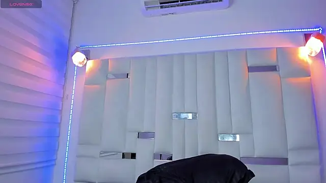 Jacoob19  online show from March 2025 12:30:02 PM