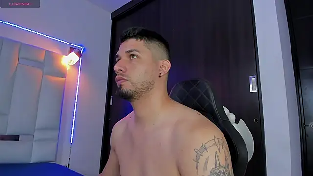 Jacoob19  online show from March 2025 12:51:01 PM