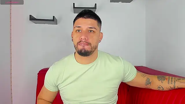 Jacoob19  online show from November 2025 12:56:01 PM