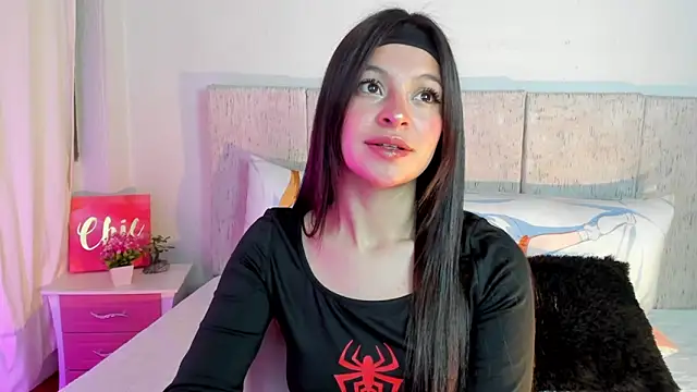 LucyEvans  online show from September 2025 03:17:01 AM