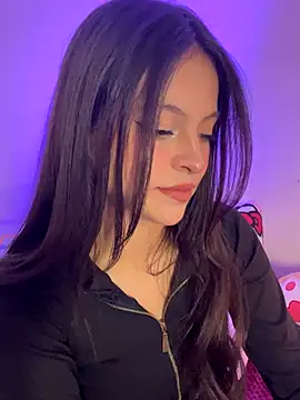 LucyEvans  online show from November 2025 03:07:01 AM