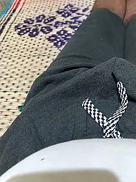 Snapshot of karthick25 chatting on January 2026 05:05:02 PM karthick25 online show from January 2026 05:05:02 PM