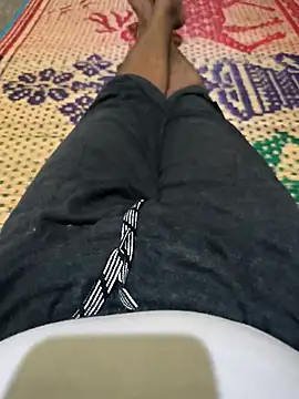 Snapshot of karthick25 chatting on March 2026 04:25:01 PM karthick25 online show from March 2026 04:25:01 PM