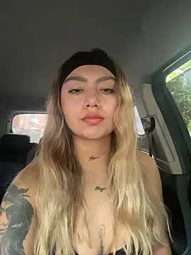 amanda-medrano1 online show from March 2026 03:06:01 PM