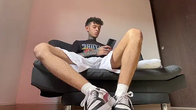 Saturno v online show from March 2025 01:19:02 PM