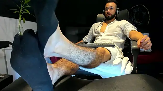 Snapshot of alessandro_wye chatting on October 2025 04:51:02 AM alessandro wye online show from October 2025 04:51:02 AM