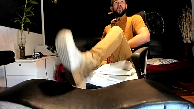 Snapshot of alessandro_wye chatting on November 2025 03:09:01 AM alessandro wye online show from November 2025 03:09:01 AM