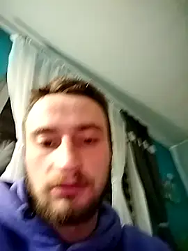 wariacik0024 online show from February 2025 10:42:01 PM