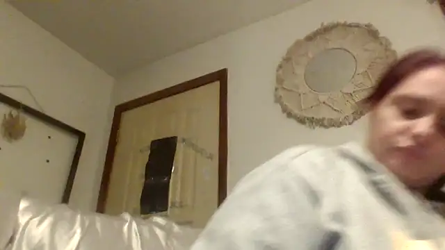 lilbishmiss online show from November 2025 12:15:01 PM