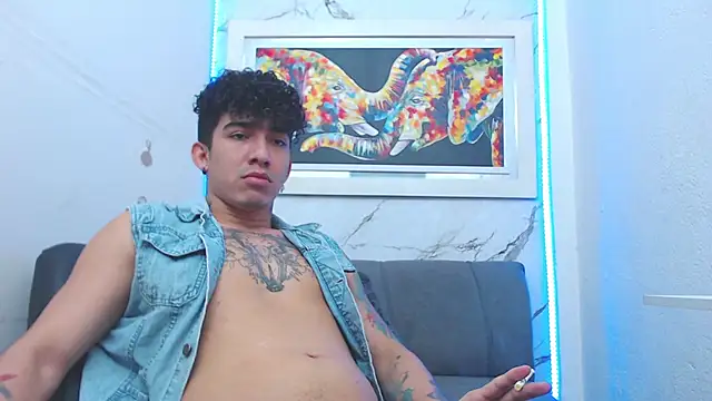 targuerian22 online show from December 2025 10:26:01 PM