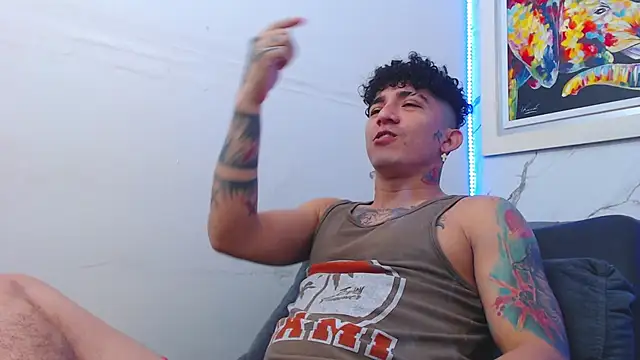 targuerian22 online show from December 2025 11:34:02 PM