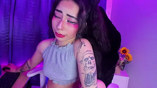 Snapshot of hanna__azumi chatting on December 2024 02:27:02 AM hanna azumi online show from December 2024 02:27:02 AM
