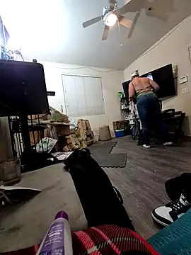 Snapshot of lit702 chatting on May 2026 04:51:02 AM lit702 online show from May 2026 04:51:02 AM