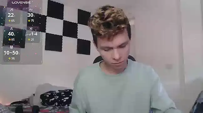 bryamado69 online show from February 2025 05:47:02 PM